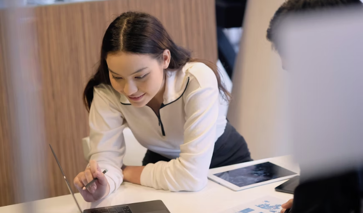 5 Powerful LinkedIn Posts That Help You Sell Coaching to Dream Clients