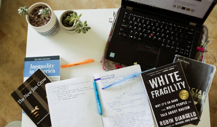 7 Essential Tools to Simplify Content Creation for Small Businesses