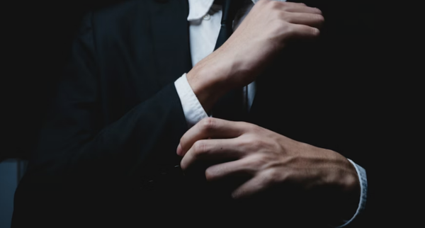 Top 10 Visionary CEOs Leading Their Companies to Global Success