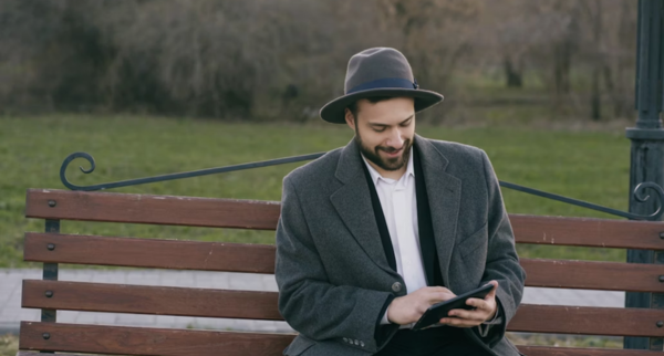 7 Easy Side Hustles Anyone Can Start in 2026