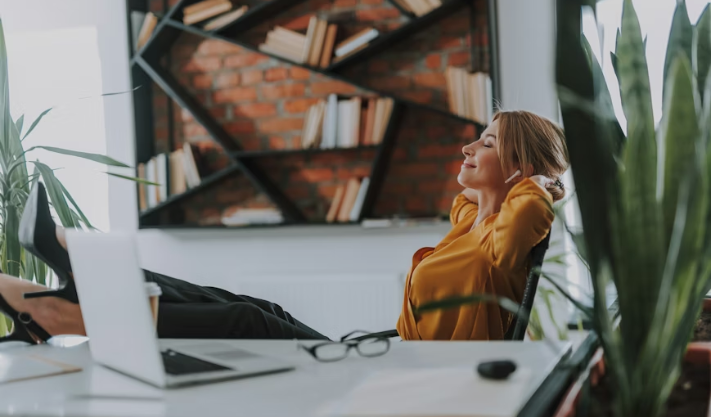 Make Money Online in 2026: 10 Niche Side Hustles That Work