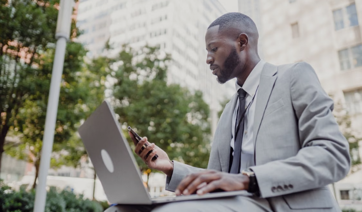 How Do Successful Entrepreneurs Build Their Businesses?